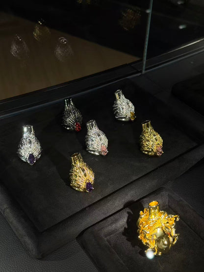 Cigarette Holder-Silver- yellow diamond Egyptian Queen
