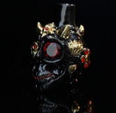 Double Horned Skull Cigarette Holder — Black-Red Diamond